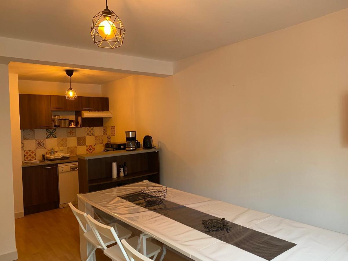 Appartement Le Fleuri Ensoleille De Guzet à Ustou Extérieur photo